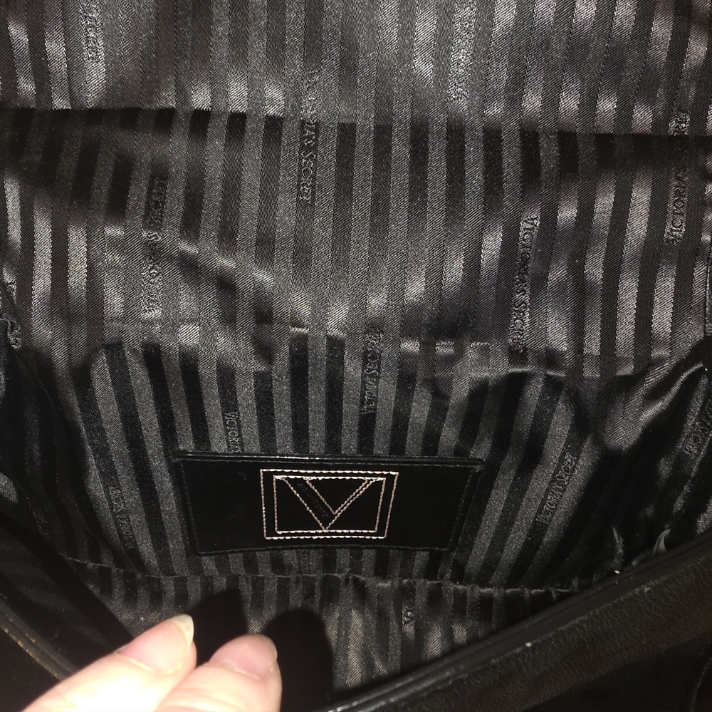 Victoria's Secret Handbag/Purse - Picture 7 of 10